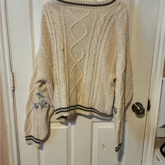 Chunky Cream Cable Knit Cardigan with Contrast Trim - Picture 4 of 8